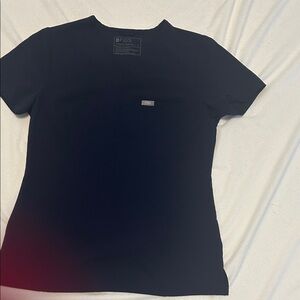 Figs Women's single pocket navy Short Sleeve top